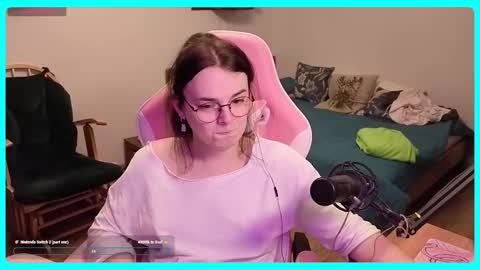 Snapshot of eva_katt chatting on October 30, 2025, 2:40 pm Gamer Katt online show from October 30, 2025, 2:40 pm