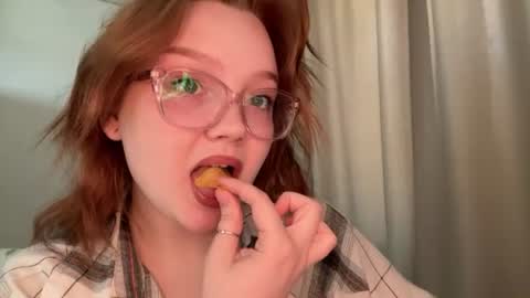 eva_kittenn online show from July 18, 2026, 8:29 am