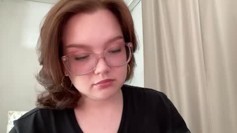 eva_kittenn online show from August 3, 2026, 1:38 pm
