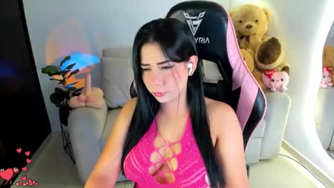 Snapshot of eva_lee18 chatting on March 19, 2026, 6:50 am Eva online show from March 19, 2026, 6:50 am