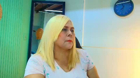 eva_love49 online show from March 19, 2026, 6:56 pm