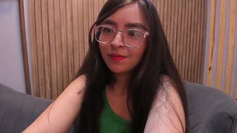 Snapshot of eva_macalliter chatting on February 8, 2025, 3:19 am Angelinne online show from February 8, 2025, 3:19 am