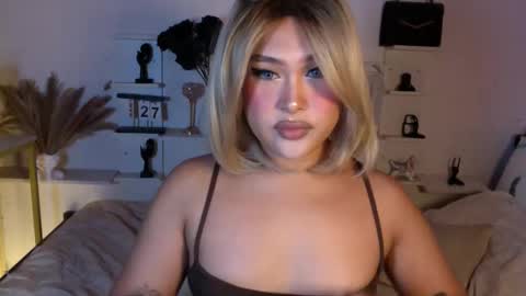 Snapshot of eva_mazikeen69 chatting on April 26, 2026, 9:23 pm Queen Eva Mazikeen online show from April 26, 2026, 9:23 pm