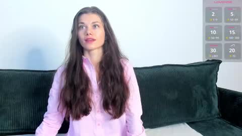 Eva online show from November 10, 2025, 12:37 pm