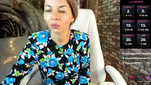 Snapshot of eva_melow chatting on December 2, 2024, 8:33 pm Eva online show from December 2, 2024, 8:33 pm