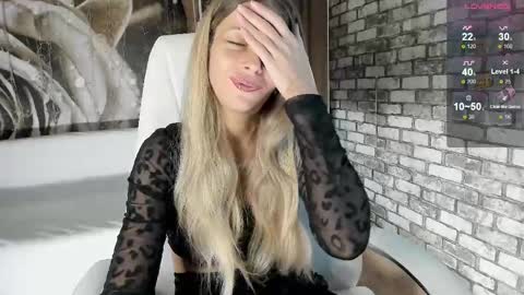 Snapshot of eva_melow chatting on September 29, 2025, 3:39 pm Eva online show from September 29, 2025, 3:39 pm