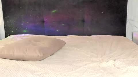 Eva Merlin online show from September 19, 2025, 6:15 am