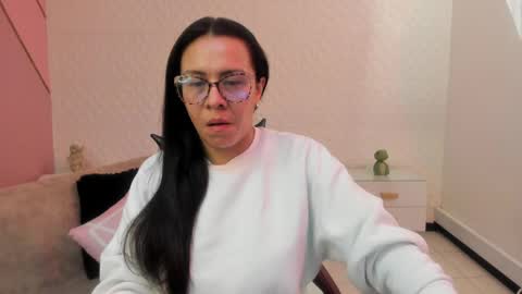 Eva  online show from April 26, 2026, 2:04 pm