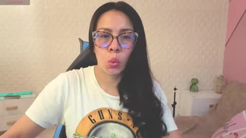 Snapshot of eva_mermaid chatting on May 12, 2026, 2:47 pm Eva online show from May 12, 2026, 2:47 pm