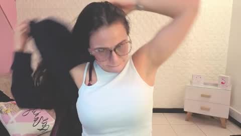 Snapshot of eva_mermaid chatting on May 28, 2026, 2:47 pm Eva online show from May 28, 2026, 2:47 pm
