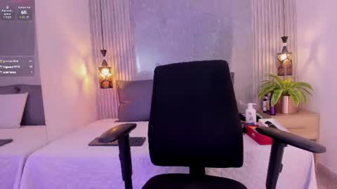 Snapshot of eva_milfxxx chatting on June 11, 2026, 2:53 am eva online show from June 11, 2026, 2:53 am