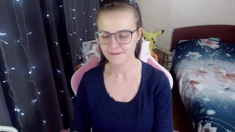 Eva online show from January 6, 2025, 3:51 pm