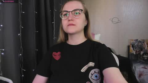 Snapshot of eva_orchid chatting on May 10, 2026, 11:04 am Eva online show from May 10, 2026, 11:04 am