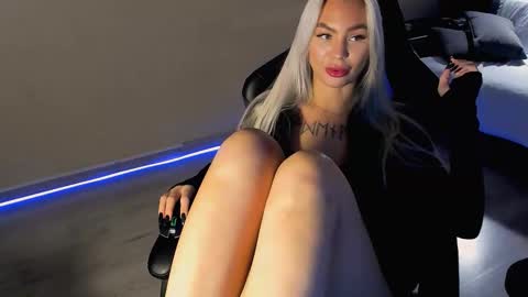 Eva online show from November 4, 2025, 10:14 am