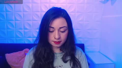 Snapshot of eva_rosell chatting on September 18, 2025, 2:41 pm Eva online show from September 18, 2025, 2:41 pm