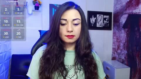 Snapshot of eva_rosell chatting on September 26, 2025, 2:43 pm Eva online show from September 26, 2025, 2:43 pm