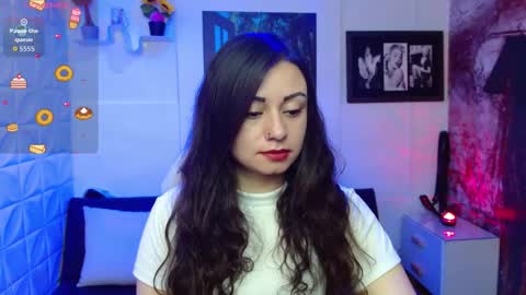 Snapshot of eva_rosell chatting on October 27, 2025, 2:43 pm Eva online show from October 27, 2025, 2:43 pm