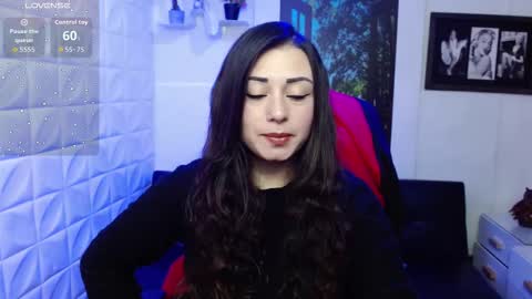 Snapshot of eva_rosell chatting on November 18, 2025, 3:49 pm Eva online show from November 18, 2025, 3:49 pm