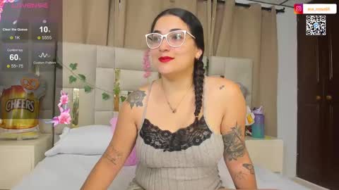 Snapshot of eva_rosse69 chatting on October 2, 2025, 12:01 pm Eva online show from October 2, 2025, 12:01 pm