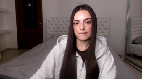 Eva online show from February 3, 2025, 1:51 pm