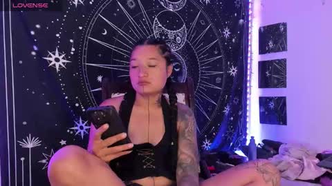 Eva  online show from October 10, 2025, 7:29 am