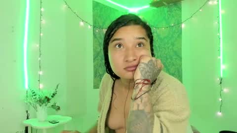 Snapshot of eva_sanderslee chatting on May 16, 2026, 10:01 am Eva online show from May 16, 2026, 10:01 am