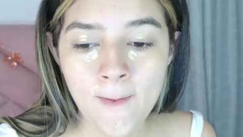 Snapshot of eva_sin18 chatting on October 1, 2025, 11:11 pm Eva Sin online show from October 1, 2025, 11:11 pm