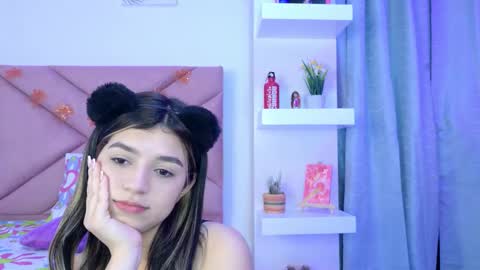 Snapshot of eva_sin18 chatting on October 16, 2025, 11:17 pm Eva Sin online show from October 16, 2025, 11:17 pm