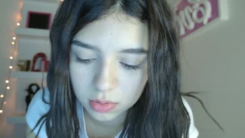 Eva Sin online show from April 10, 2026, 11:31 pm