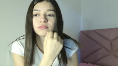 Eva Sin online show from May 8, 2026, 11:54 pm