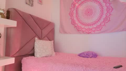 Eva Sin online show from July 23, 2026, 7:23 pm