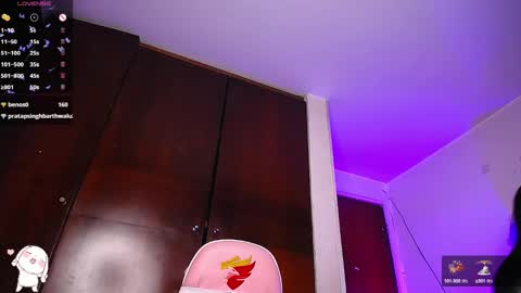 Eva  online show from December 20, 2024, 7:28 pm