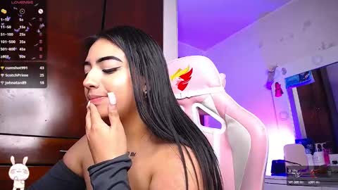 Eva  online show from February 19, 2025, 4:55 am