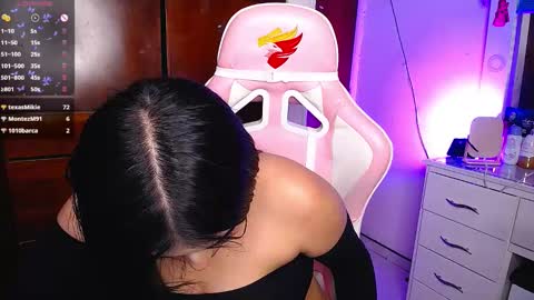 Eva  online show from February 25, 2025, 5:08 am
