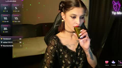 Eva Sterling online show from April 15, 2026, 1:18 pm