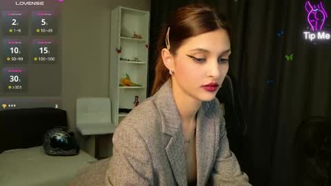 Eva Sterling online show from May 14, 2026, 7:53 pm