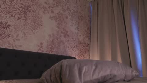 Hello Im Eva online show from July 28, 2026, 2:13 pm