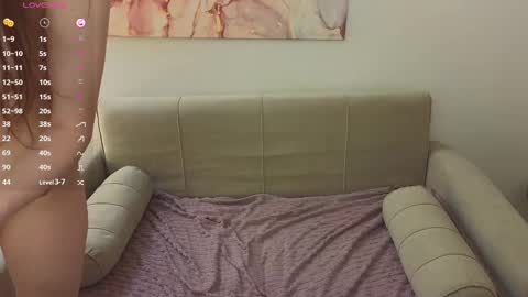 Hi Im Eva new here online show from February 12, 2025, 7:02 pm