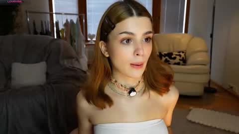 Snapshot of eva_zill_blossom chatting on February 16, 2026, 7:48 am Hello my name is Eva its my first day here online show from February 16, 2026, 7:48 am