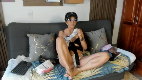 Eva online show from April 8, 2026, 2:06 pm