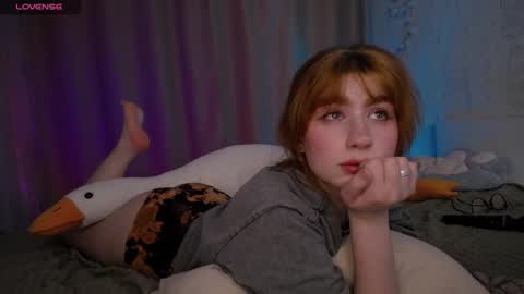 Snapshot of evaa_moonn_ chatting on February 19, 2026, 5:58 am Eva online show from February 19, 2026, 5:58 am