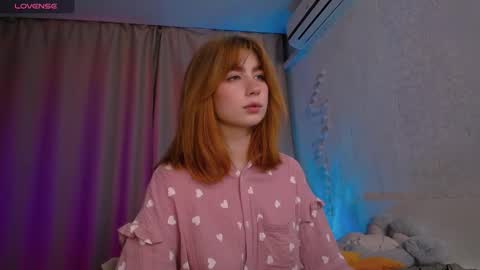 Snapshot of evaa_moonn_ chatting on March 5, 2026, 12:56 pm Eva online show from March 5, 2026, 12:56 pm