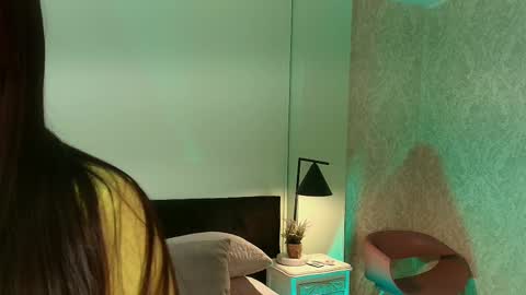 Snapshot of evaa_stevens chatting on October 15, 2025, 1:11 pm julieth online show from October 15, 2025, 1:11 pm