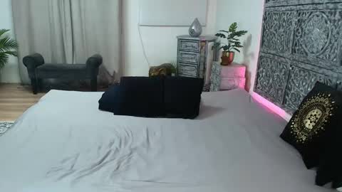 Snapshot of evabarbi chatting on December 15, 2024, 12:29 am evabarbi online show from December 15, 2024, 12:29 am