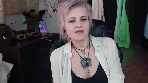 Eva Brownie online show from February 4, 2025, 11:38 am