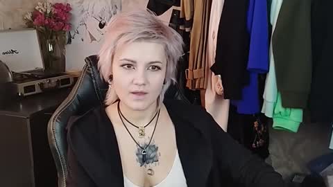 Eva Brownie online show from February 19, 2025, 10:34 am