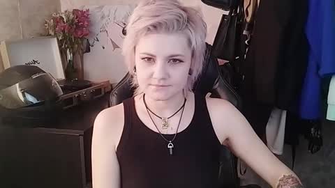 Eva Brownie online show from February 24, 2025, 8:49 am