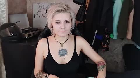 Eva Brownie online show from March 4, 2025, 8:24 am