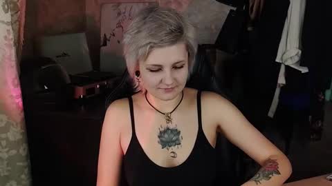 Eva Brownie online show from March 8, 2025, 2:40 pm