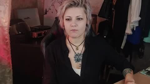 Eva Brownie online show from March 9, 2025, 11:47 am